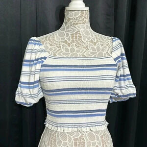 🤍💙 NWTS Cropped Top